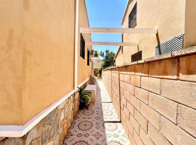Resale - Villa - Los Balcones - Costa Blanca South