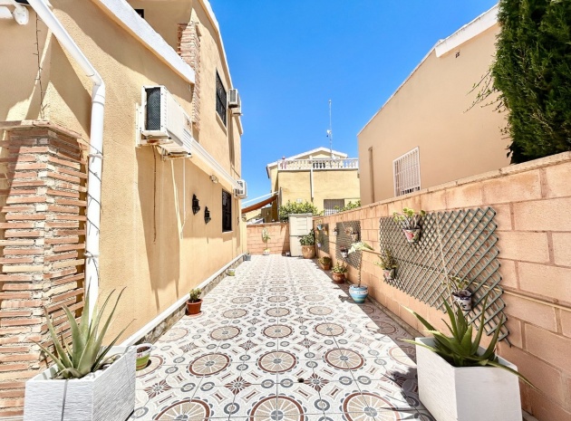 Resale - Villa - Los Balcones - Costa Blanca South