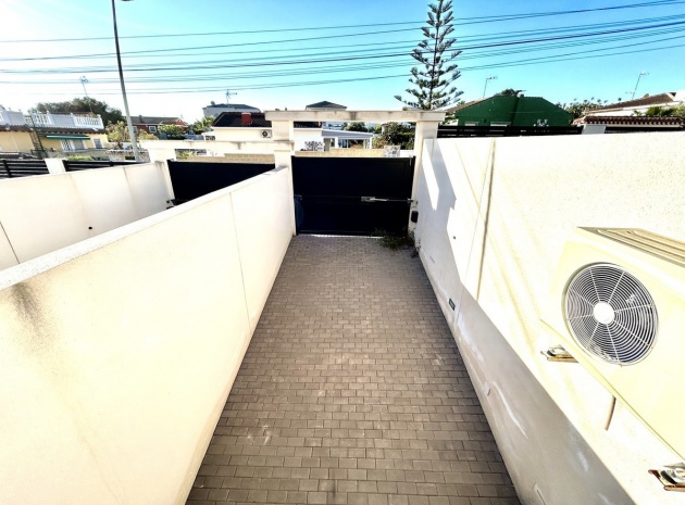 Resale - Villa - Orihuela - Los Balcones