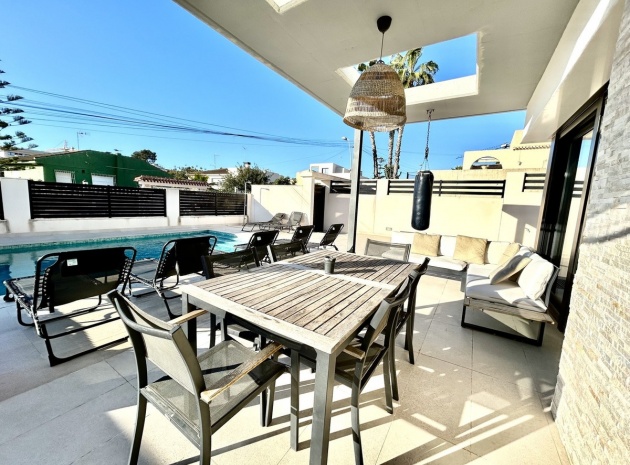 Resale - Villa - Orihuela - Los Balcones