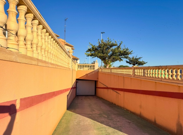 Resale - Townhouse - Torrevieja - Aguas Nuevas