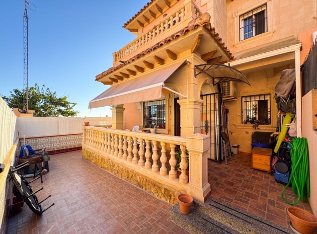 Resale - Townhouse - Torrevieja - Aguas Nuevas