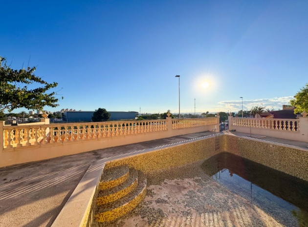 Resale - Townhouse - Torrevieja - Aguas Nuevas