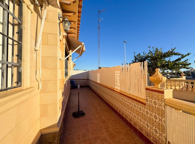Resale - Townhouse - Torrevieja - Aguas Nuevas