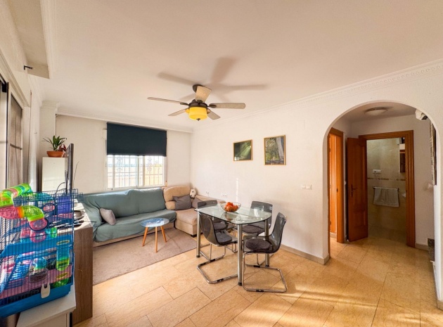 Resale - Townhouse - Torrevieja - Aguas Nuevas