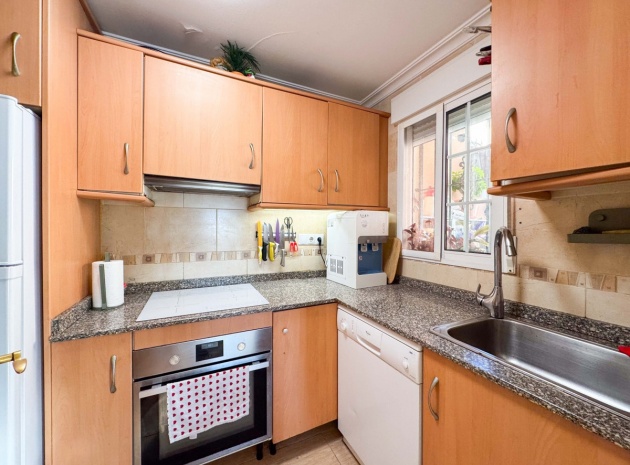 Resale - Townhouse - Torrevieja - Aguas Nuevas