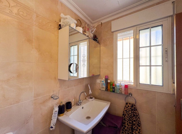 Resale - Townhouse - Torrevieja - Aguas Nuevas