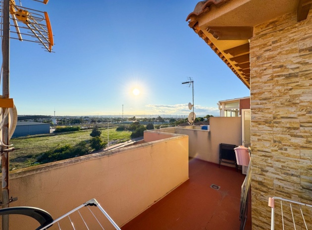 Resale - Townhouse - Torrevieja - Aguas Nuevas