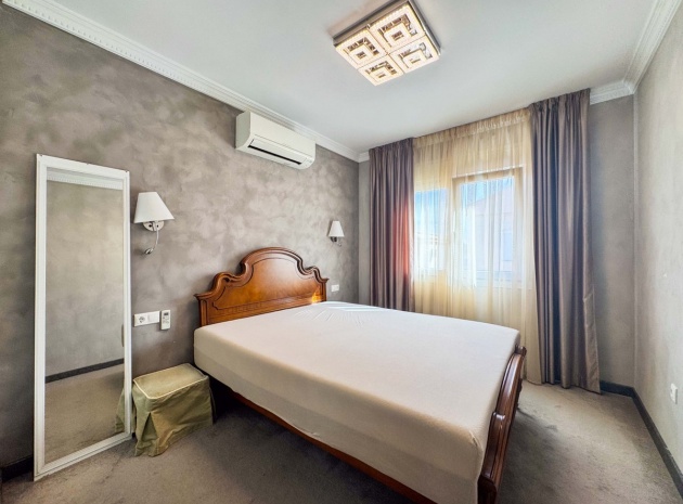Resale - Townhouse - Torrevieja - Playa De La Mata