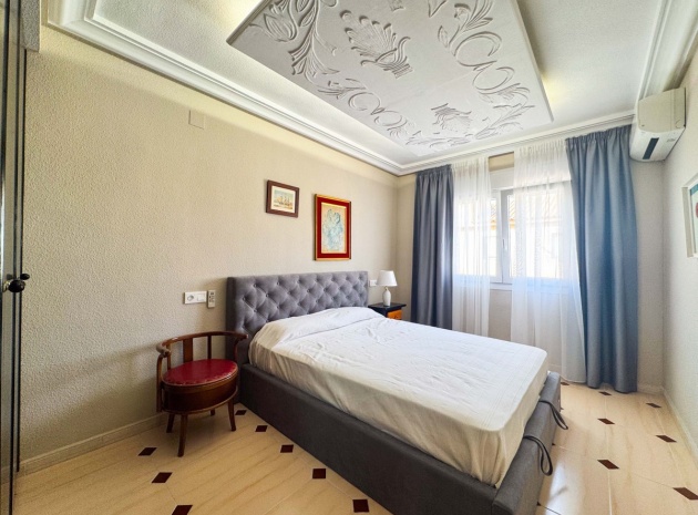 Resale - Townhouse - Torrevieja - Playa De La Mata
