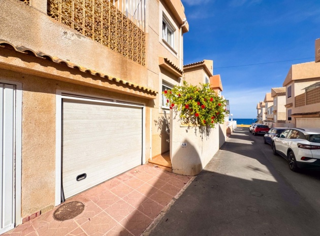 Resale - Townhouse - Torrevieja - Playa De La Mata