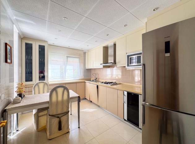 Resale - Townhouse - Torrevieja - Playa De La Mata