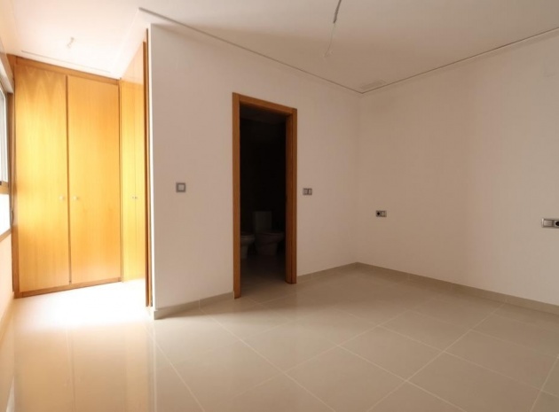 Wiederverkauf - Wohnung - Torrevieja - Torrevieja Centro