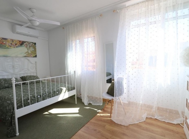 Resale - Apartment - Orihuela - La Zenia