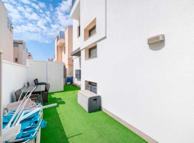 Resale - Villa - Torrevieja - Torrevieja Centro