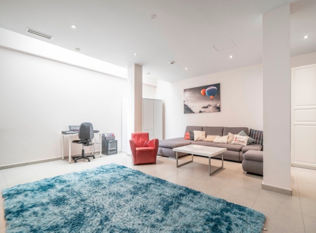 Resale - Villa - Torrevieja - Torrevieja Centro