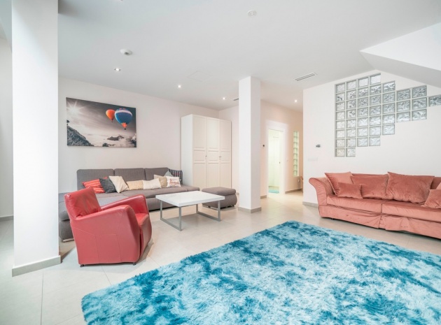 Resale - Villa - Torrevieja - Torrevieja Centro
