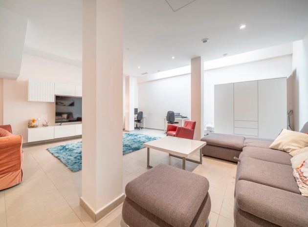 Resale - Villa - Torrevieja - Torrevieja Centro