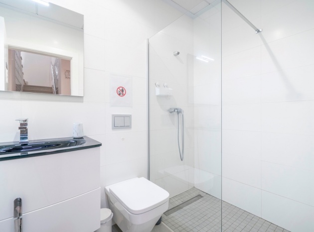 Resale - Villa - Torrevieja - Torrevieja Centro