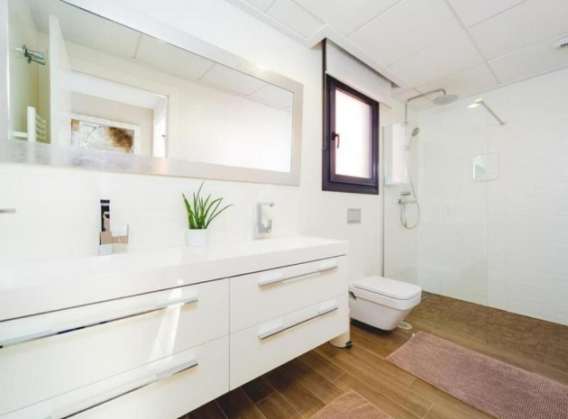 Resale - Villa - Torrevieja - Torrevieja Centro