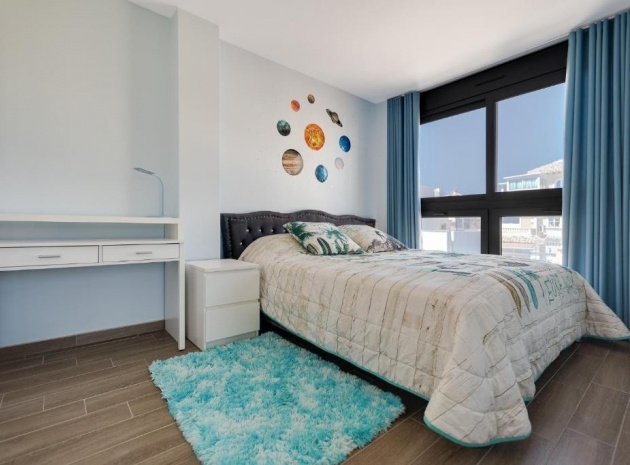 Resale - Villa - Torrevieja - Torrevieja Centro