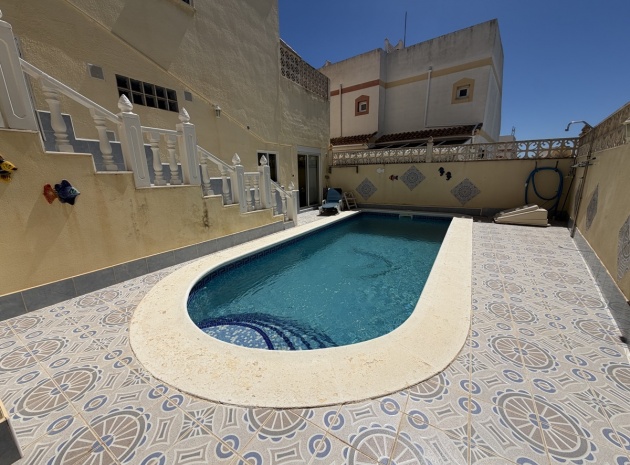 Resale - Townhouse - San Miguel de Salinas - balcon costa