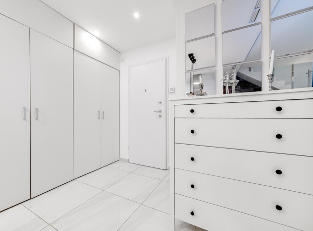 Resale - Villa - Orihuela - Orihuela Costa