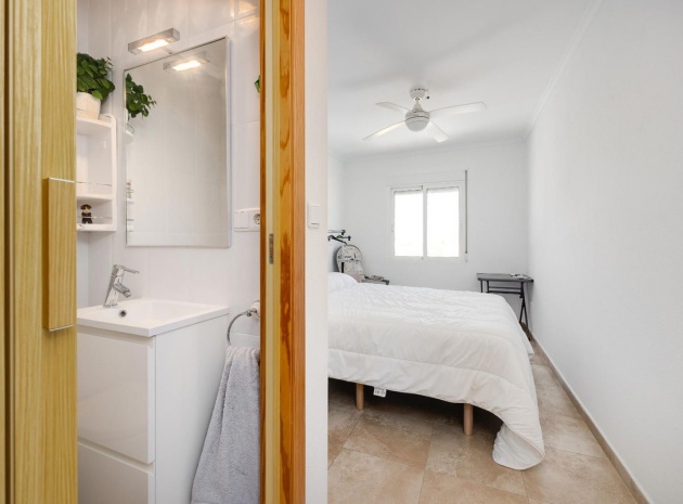 Resale - Villa - San Fulgencio - La Marina
