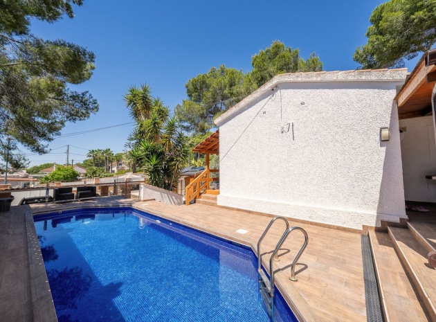 Resale - Villa - Pilar de la Horadada - Pilar de la Horadada Centro