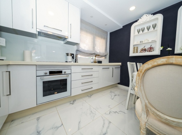 Resale - Villa - Pilar de la Horadada - Pilar de la Horadada Centro