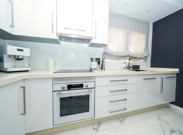 Resale - Villa - Pilar de la Horadada - Pilar de la Horadada Centro