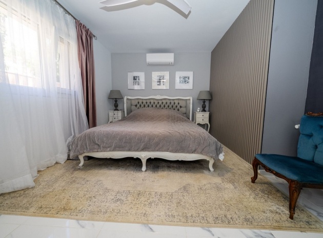 Resale - Villa - Pilar de la Horadada - Pilar de la Horadada Centro