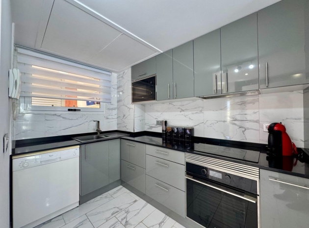 Resale - Apartment - Punta Prima - Costa Blanca South
