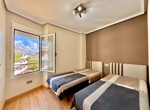 Resale - Apartment - Punta Prima - Costa Blanca South