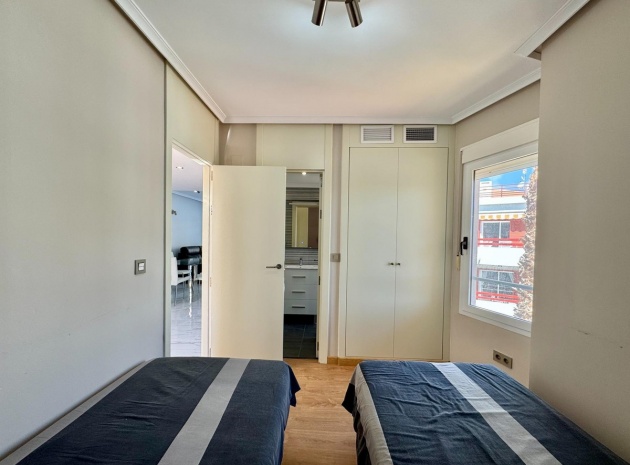 Resale - Apartment - Punta Prima - Costa Blanca South