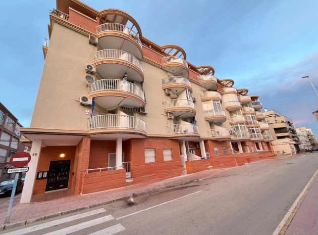 Återförsäljning - Lägenhet - Torrevieja - Torrevieja Centro