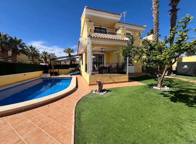 Resale - Villa - Villamartin - Los Dolses