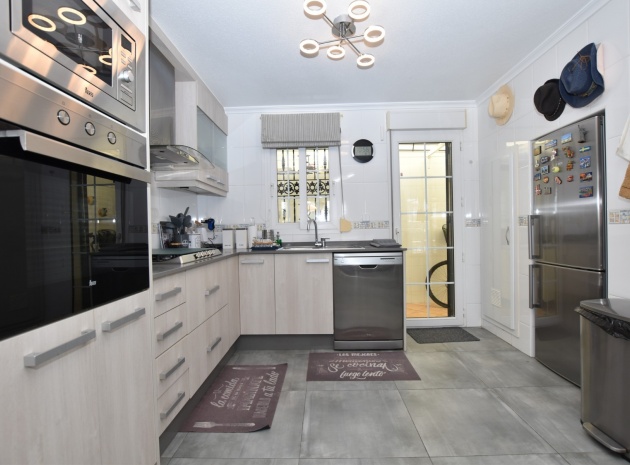 Resale - Villa - Villamartin - Los Dolses
