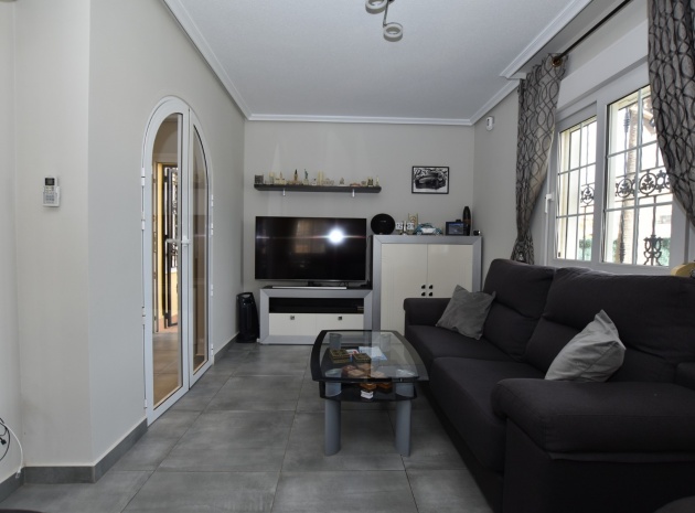 Resale - Villa - Villamartin - Los Dolses