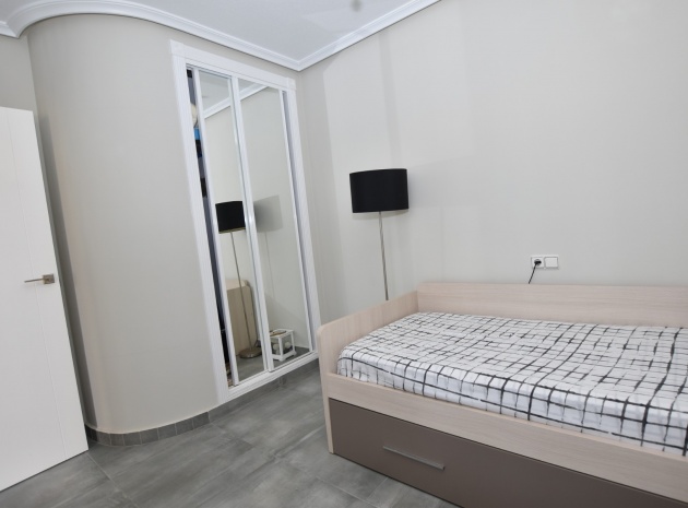 Resale - Villa - Villamartin - Los Dolses