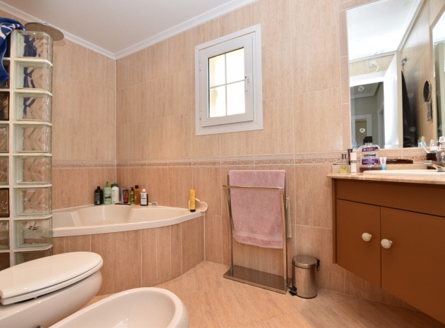 Resale - Villa - Villamartin - Los Dolses