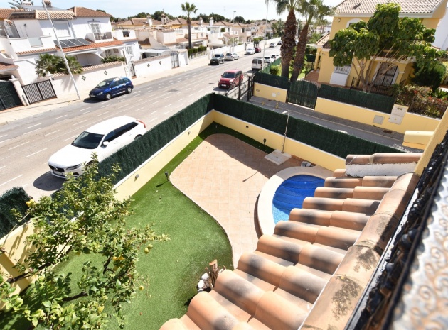 Resale - Villa - Villamartin - Los Dolses