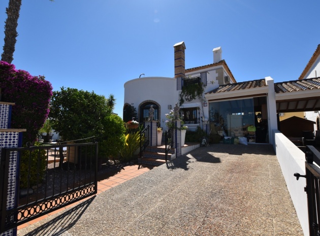 Resale - Villa - Algorfa - La Finca Golf Resort