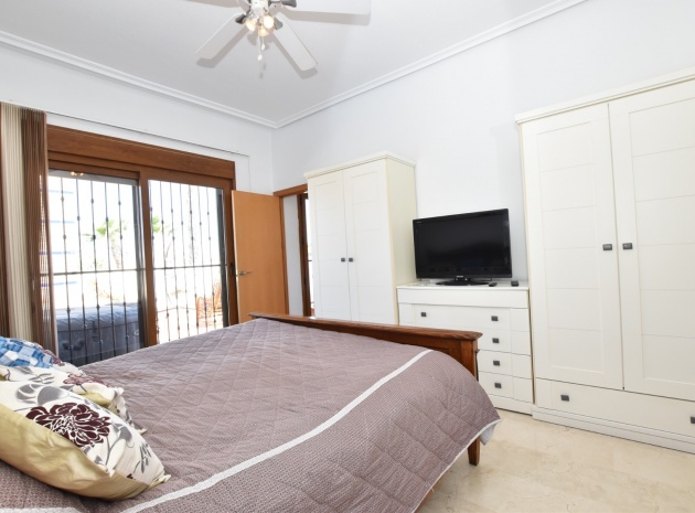 Resale - Villa - Algorfa - La Finca Golf Resort
