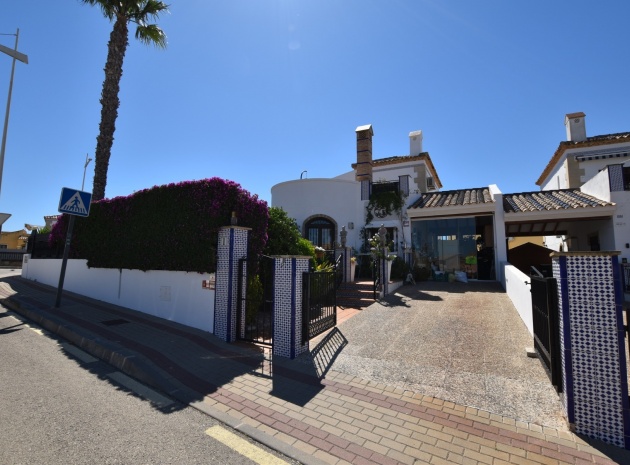Resale - Villa - Algorfa - La Finca Golf Resort