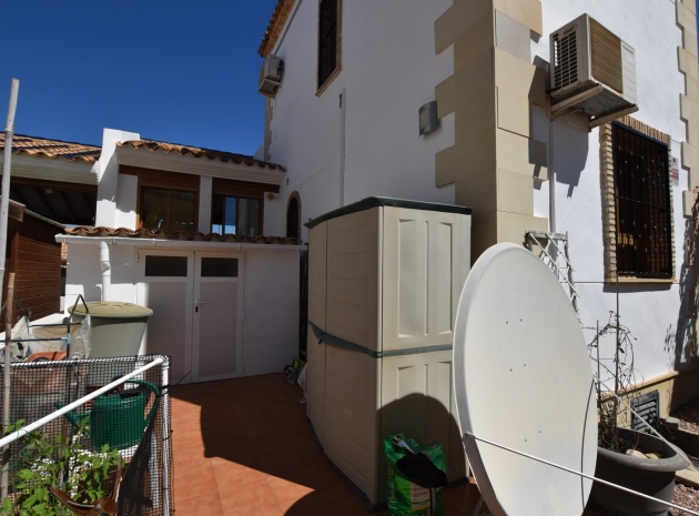 Resale - Villa - Algorfa - La Finca Golf Resort