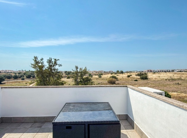 Resale - Apartment - Villamartin