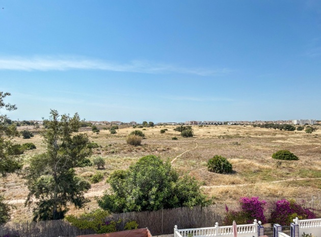 Resale - Apartment - Villamartin