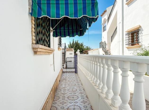 Resale - Apartment - Villamartin
