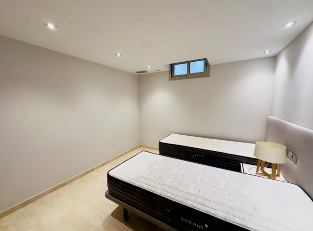 Resale - Villa - Villamartin - Los Dolses